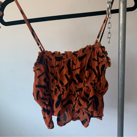 5/$20 💥 Tiger orange tan ruffle tank top string straps f21 af3 s contemporary - Picture 4 of 4